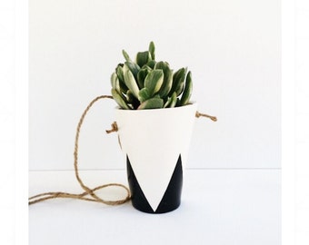 Hanging Planter with Modern Black Triangle Design