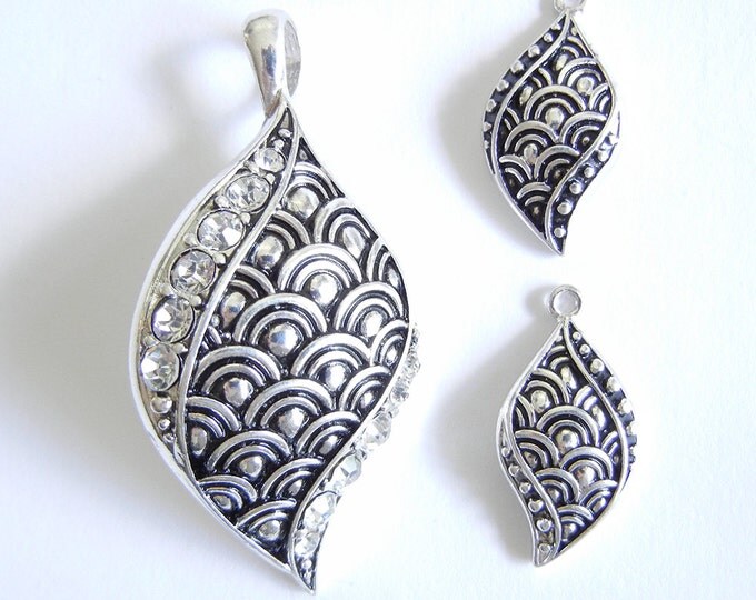 Set of Peacock Feather Pattern Leaf Pendant and Charms Antique Silver-tone Rhinestones