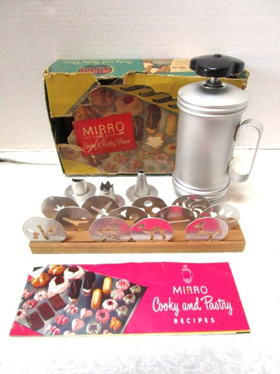 Deluxe Vintage Cookie Press Mirro Boxed Set Complete Recipe