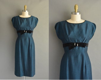 vintage 1950s dress / 50s midnight blue polished silk cotton vintage wiggle dress