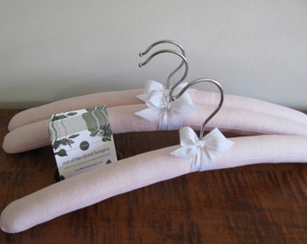 Linen Hangers, Padded Hangers, Pink Linen Hangers, Bridesmaid Hangers, Covered Hangers, Linen Wedding Hangers, Clothes Hangers