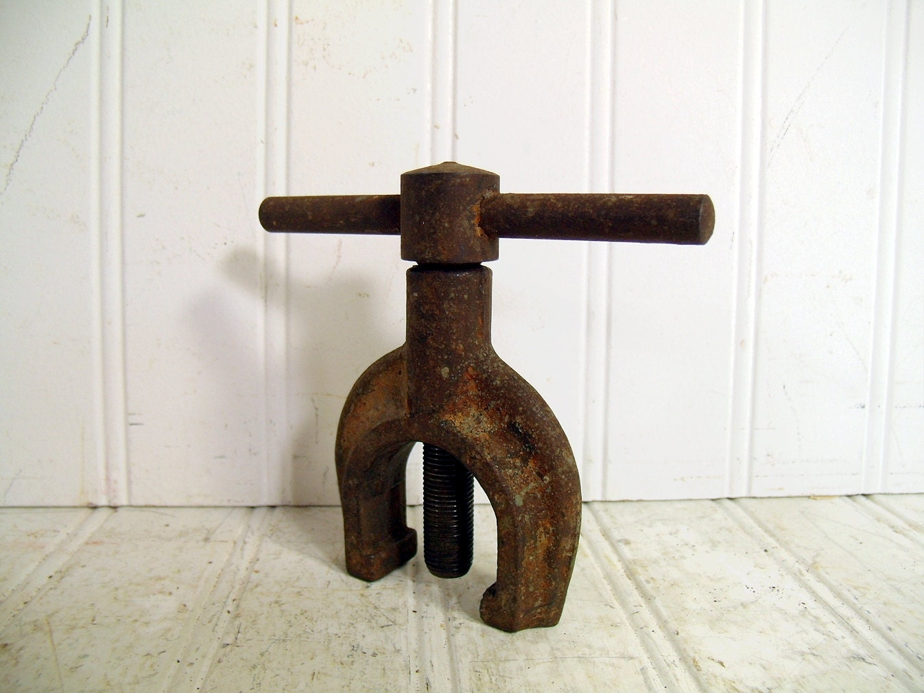 Antique Cast Iron Gear Puller - Old Car Forged Metal Adjustable Gear ...