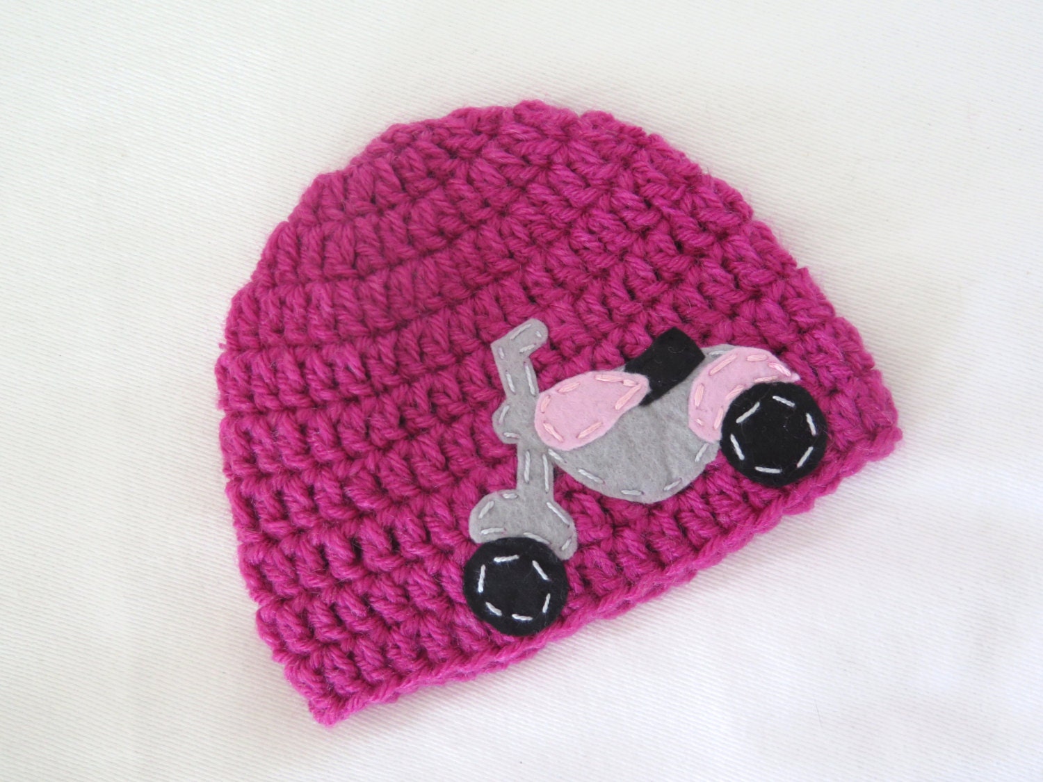 Crochet Baby Hat Motorcycle Hat wit Felt Appliqué Biker