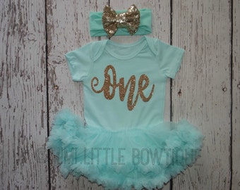 Green long sleeve dress with pom pom dots