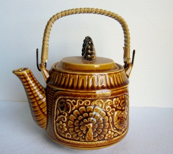 Vintage Brown Teapot Peacock Teapot Rattan Handle Teapot