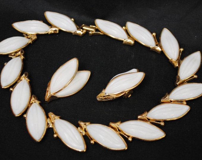 Crown Trifari Necklace and Earrings set - White Gold - Pat Pend -White lucite - Mid Century