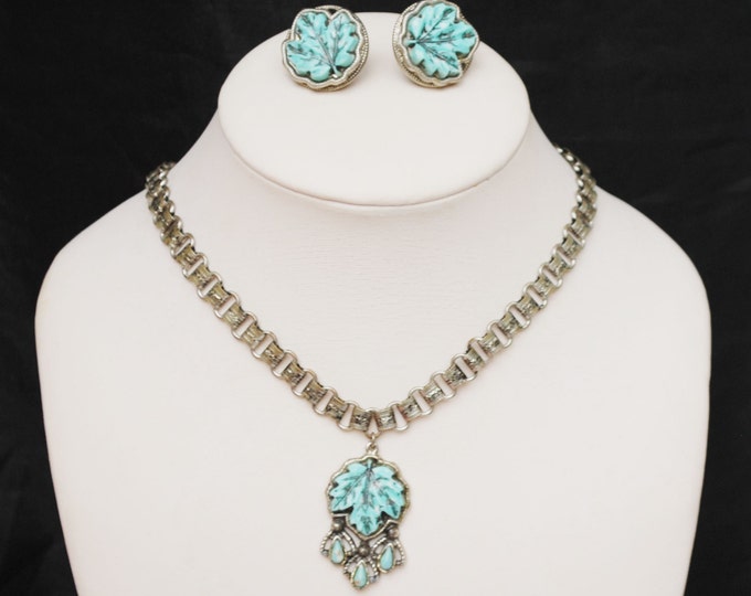 Turquoise Maple leaf - Necklace Bracelet and earring set - Vintage plastic - silver book chain necklace-screw back earrings