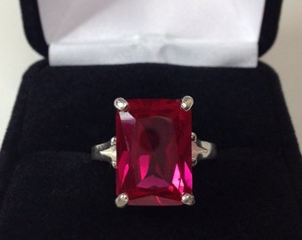 BEAUTIFUL 9ct Emerald Cut Ruby Ring Sterling Silver Sz 5 6 7 8 9 Ruby Jewelry Trends Trending Jewelry Gift July Birthstone Mom Wife Ladies