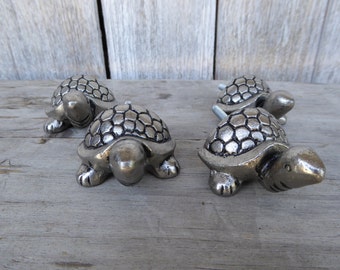 Sea Turtle Tortoise Knob - Antique Silver Pewter Decorative Dresser Drawer Pulls - Beach Nautical Shabby Chic Romantic Country