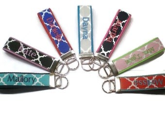 Personalized wrist key chain key fob, CHOOSE YOUR COLORS, personalized key fob, personalized keychain, monogram key fob, key wristlet.
