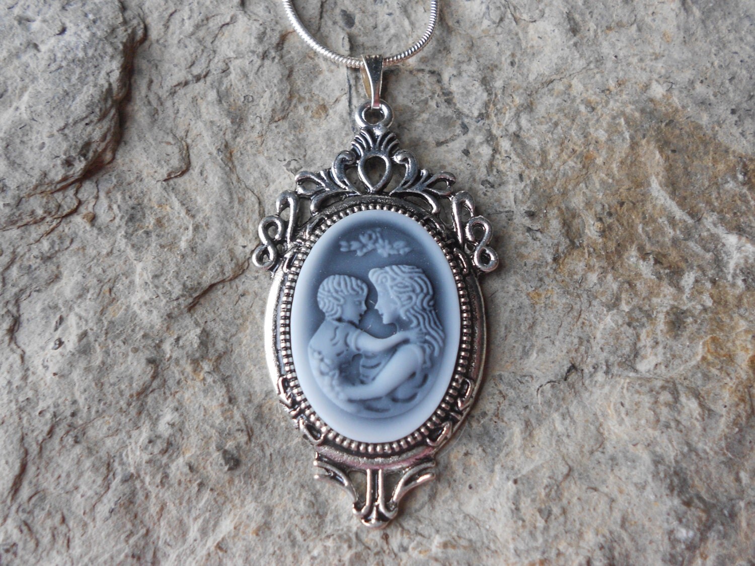 Mother and Child Cameo Pendant Necklace Great Quality