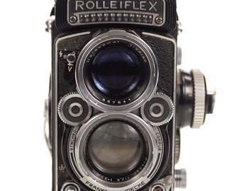 Rolleiflex 2.8 F w/Carl Zeiss lens -Professional 6x6 TLR camera