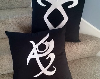 Shadowhunter Rune Pillow Case based on The Mortal Instruments by Cassandra Clare / Fearless & Angelic Rune / Shadowhunters Cushion Cover