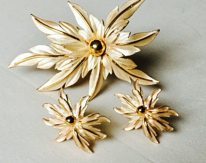 Storewide 25% Off SALE Vintage Gold Tone Large Floral Designer Brooch And Matching Earrings Featuring Enamel Overlay Finish