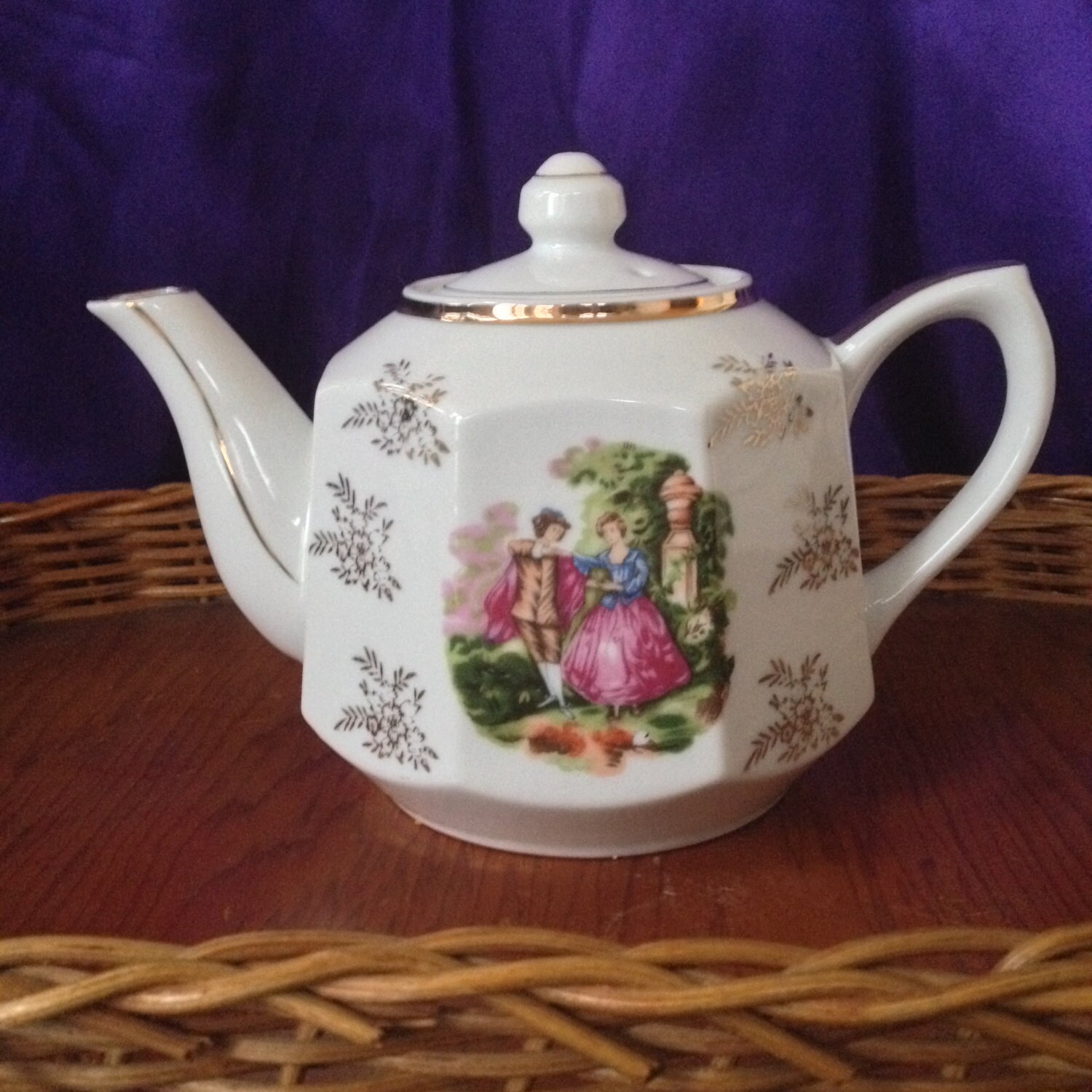 Japan Teapot Courting Couple White Porcelain Gold Floral