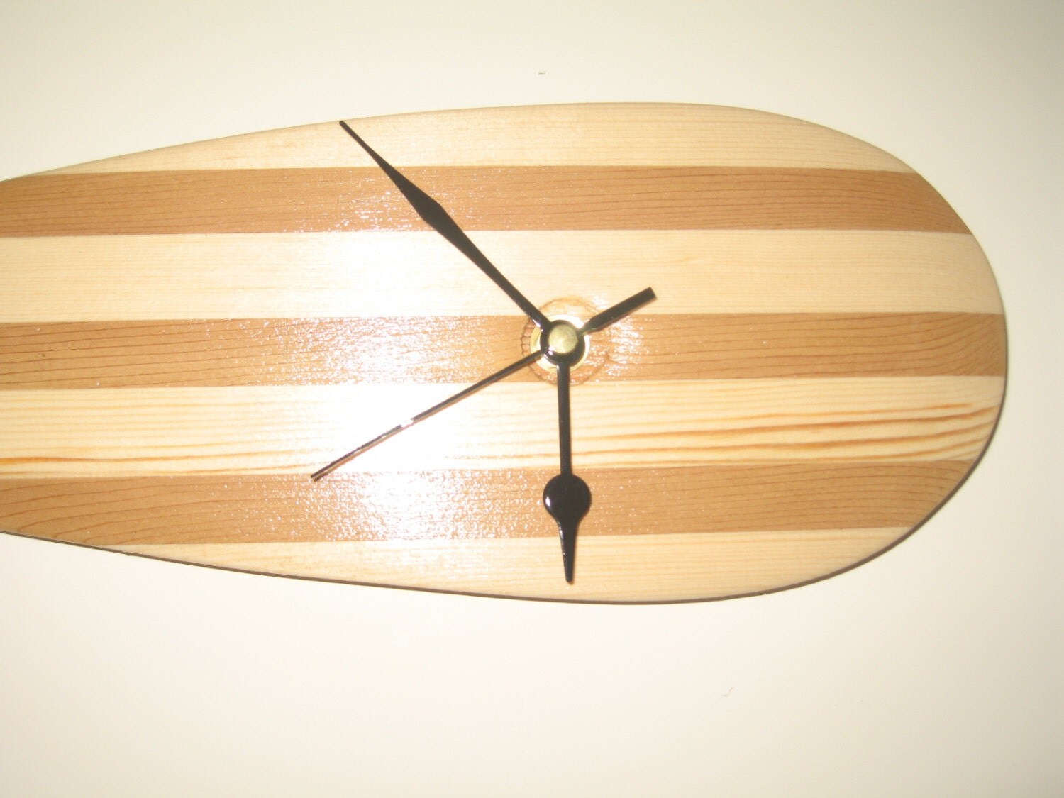 Wooden canoe paddle clock