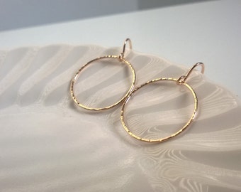 14Kt gold filled hoop earring; large gold circle earrings; gold hammered circle earrings