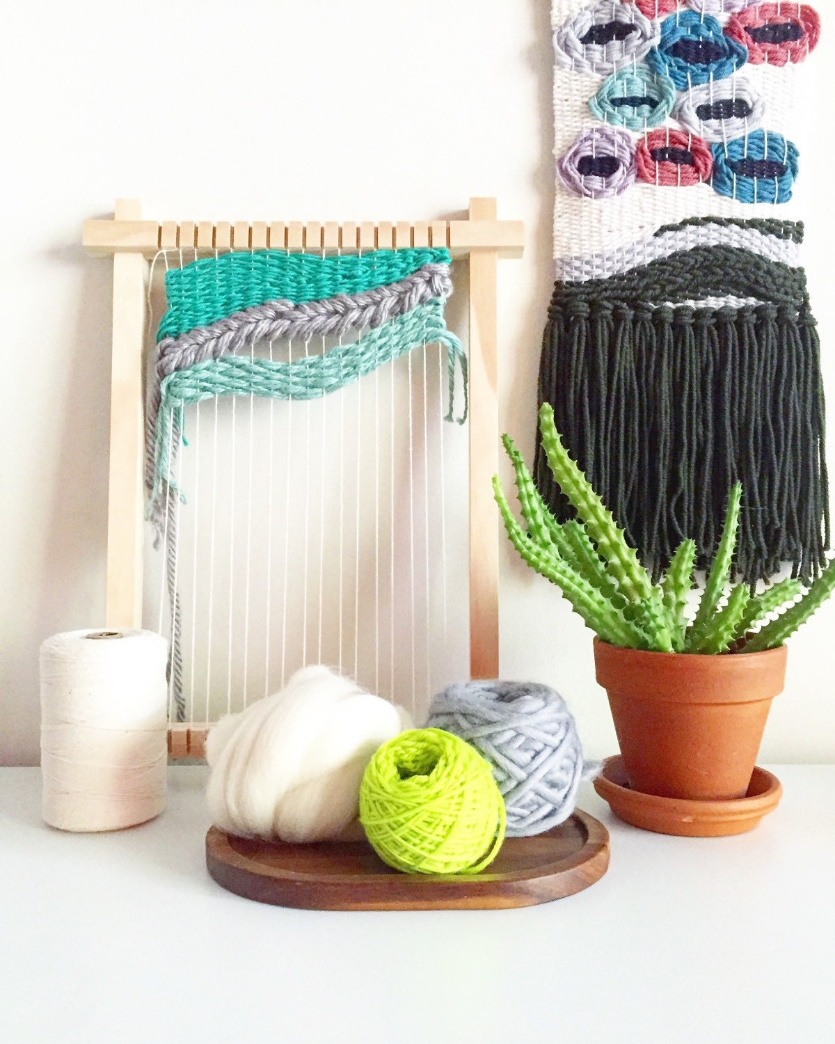 ChiquiLoom Ultimate Frame Loom Weaving Kit