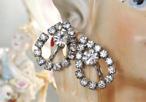 Rhinestone Earrings Screw On Earrings Mid Century 1950s 50s Hollywood Wedding Bride Bridal Teardrop Rhinestone Earrings Elegant Formal Party