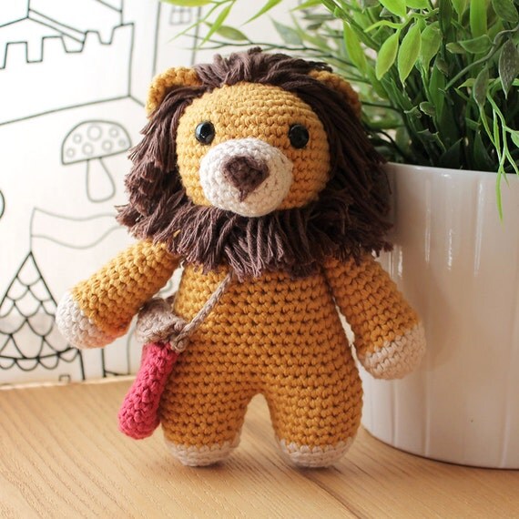 Lion - Animalius. Amigurumi Pattern PDF.