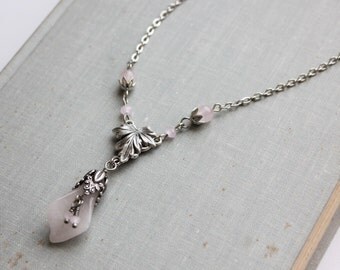 Flower Rose Quartz Necklace. Gemstone Necklace.
