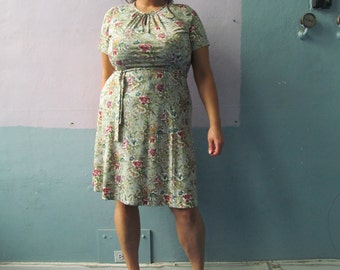 Vtg 60s 70s Floral Dress / Plus Size