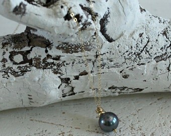 Black Pearl Pendant-Large Black Pearl Necklace with Gold Rings-Gold Filled Pendant-Layering Necklace-Gifts for Her-Gifts for Mom