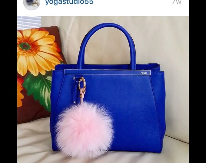 Fur bag charm, fur pom pom keychain, fur ballkeyring purse pendant in light pink