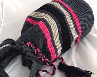 Pink Gray and Cream Mochilla Bag, Wayuu Bag, Wayuu, Tapestry Crochet, Crochet Mochila Bag, Wayuu Bag, Multicolored Bucket Bags, Crochet Bags
