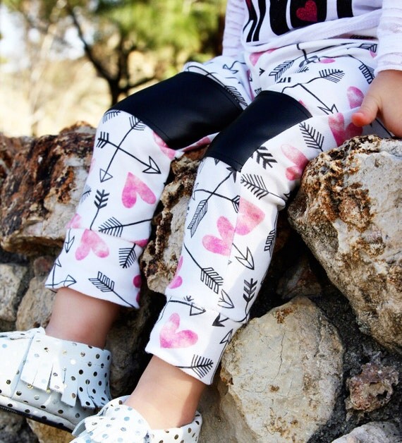Baby girl leggings / Baby girl clothes / Baby by PoshKiddosapparel