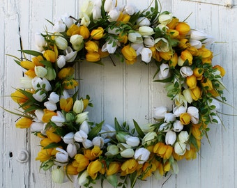 Yellow Tulip Wreath, Spring Wreath, Spring Tulip Wreath, Yellow and White Tulip Wreath, Spring Wedding, Easter Wreath, Front Door Wreath