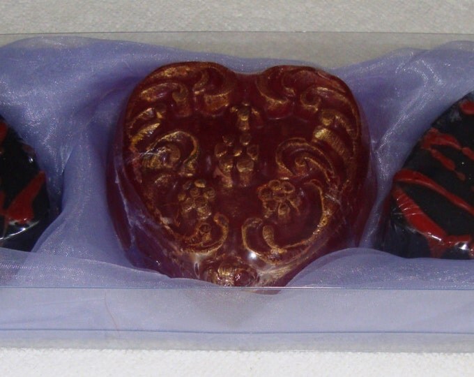 Lavender Gift Set for Her, Mothers Day Gift, Luxury Fine Scented Soap, Decorative Handmade Glass Double Heart, Birthday gift, Party Gift