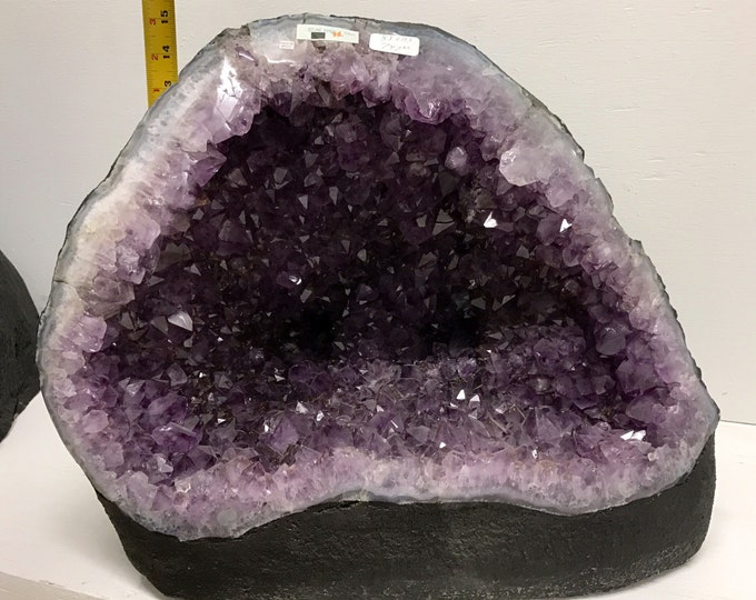 Amethyst Crystal Geode Uruguay 82LBS- 15"x16"x13"- Crystals \ Reiki \ Healing Stone \ Raw Amethyst \ Amethyst Geode \ Amethyst Cluster
