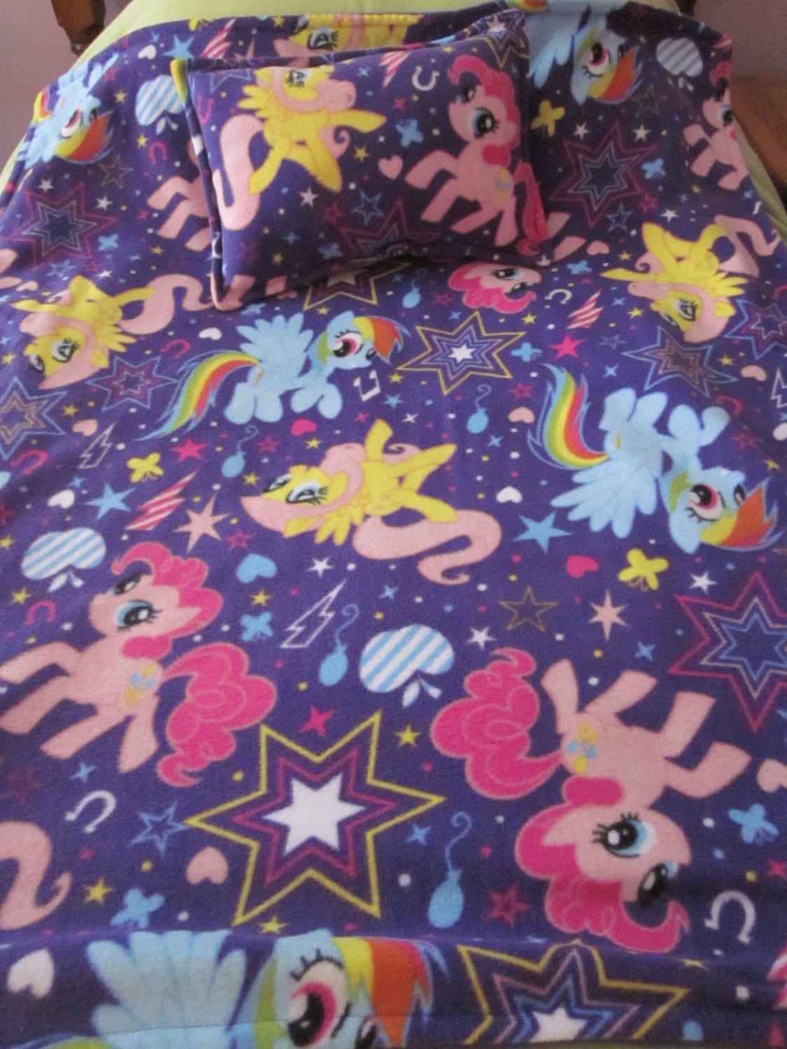 My Little Pony Fleece Blanket and Pillow / Purple Back Blanket