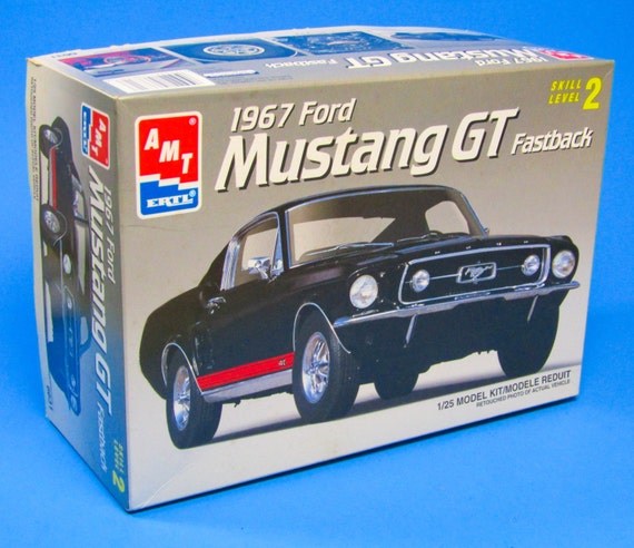 1967 Ford Mustang GT Fastback Model Kit