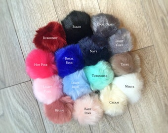 Faux fur Pom Pom keychains, furry key chains, large fur balls, pom pom keychain, fur ball keychain, furry pom pom ball