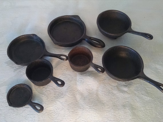 Vintage Cast Iron Pots 26