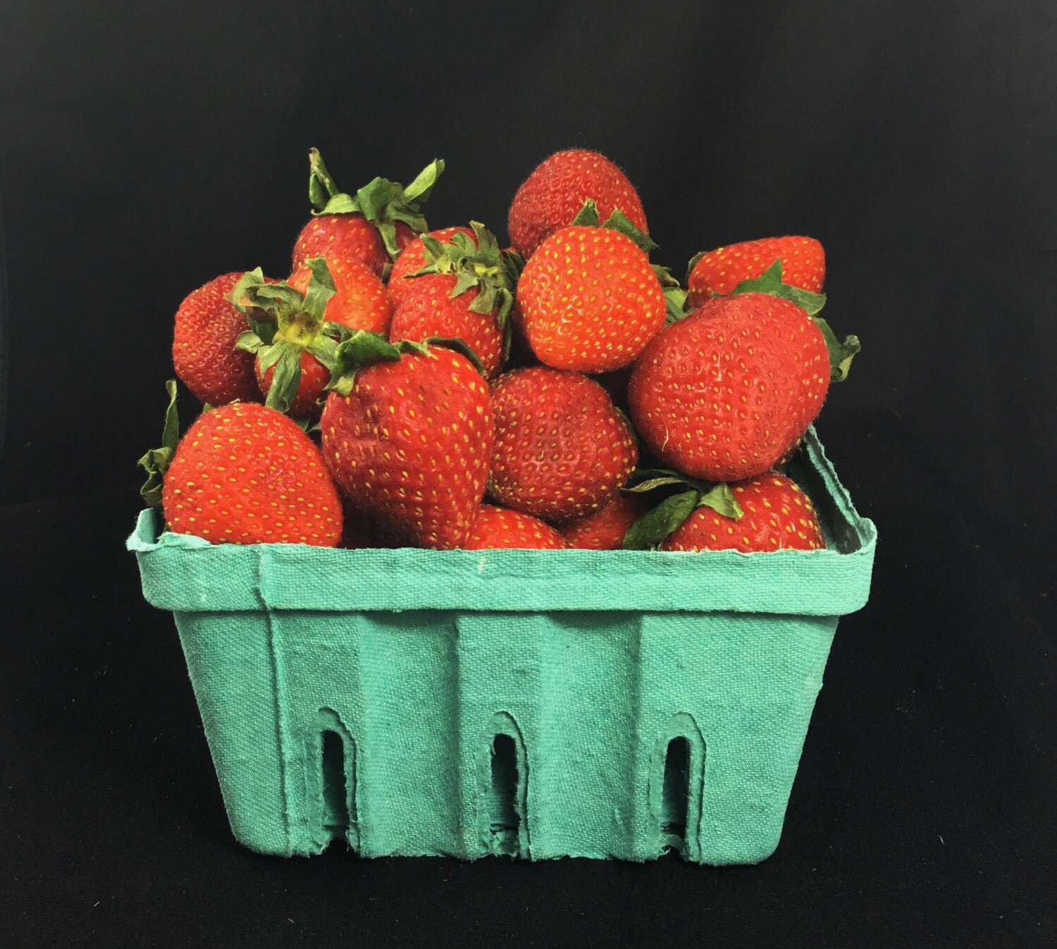 24 Quart size Berry Baskets Farmers market by