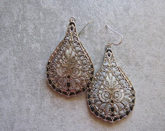 Grey black filigree earrings