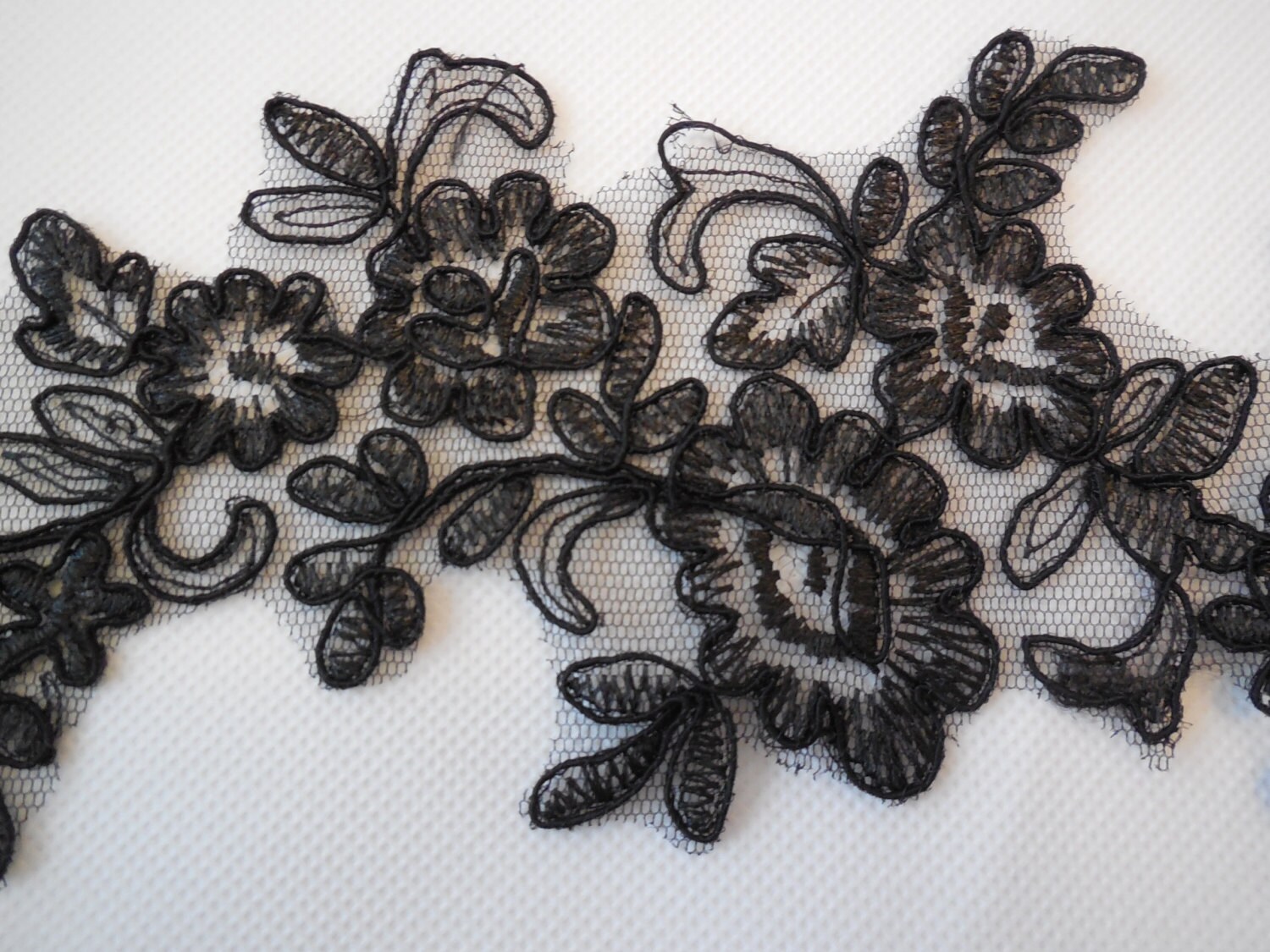 A black floral lace Applique / wedding black floral lace motif is for