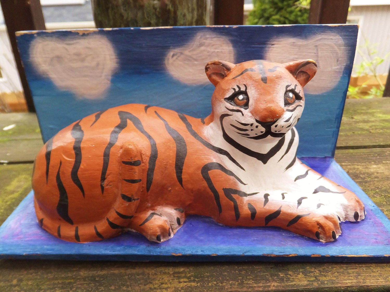 wooden tiger sculpture