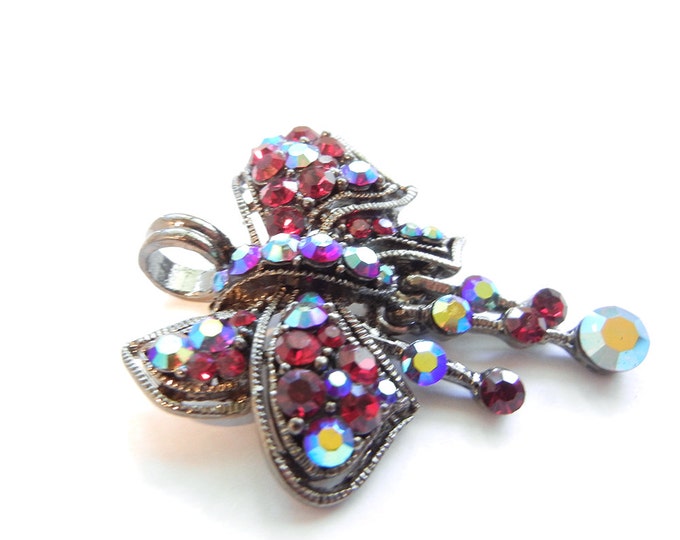 Hematite-tone Red Aurora Borealis Rhinestone Bow Ribbon Pendant