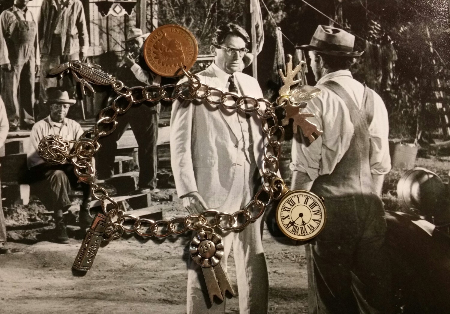 Boo Radley Knothole bracelet from To Kill a Mockingbird