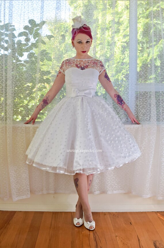 Ivory 1950's 'Mary Jane' Style Wedding Dress with