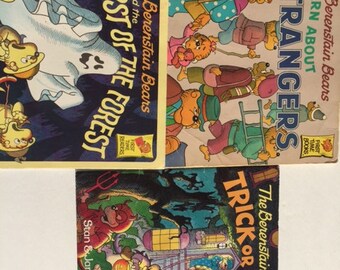 VTG 1980 The BERENSTAIN BEARS CHRISTMAS TREE Stan and Jan holiday picture VTG 1980 The BERENSTAIN BEARS CHRISTMAS TREE Stan and Jan holiday picture