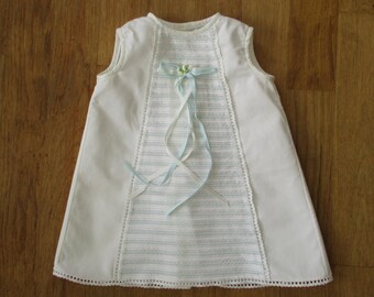 Vintage french baby girl dress, 6-9 months, 1950-1960, White-blue, Robe blanche, Mid century, France, Paris