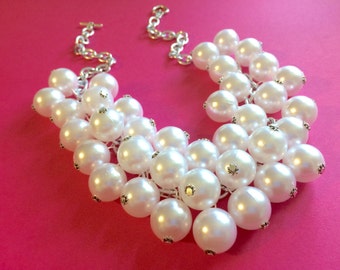 Chunky Women's White Pearl Statement Necklace, Big Pearl Necklace, White Necklace, Bridesmaid jewelry, statement necklace