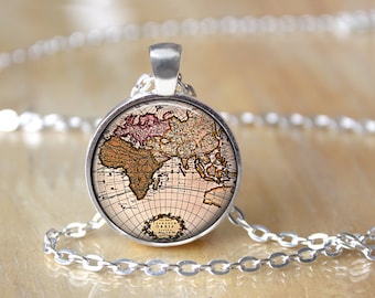 World Map Necklace - Vintage Map Pendant - Glass Globe Necklace - Traveler Gift L62