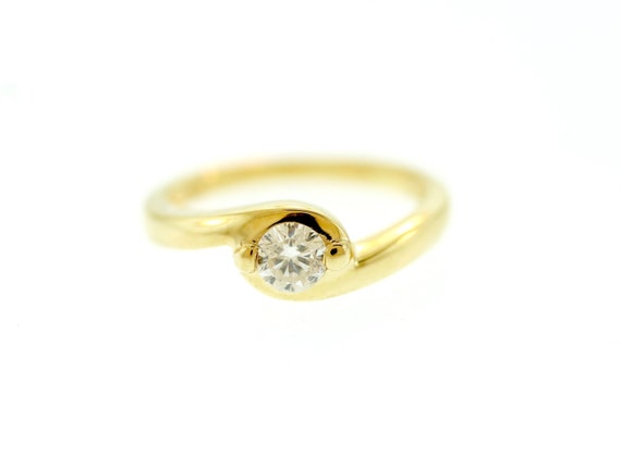 timeless engagement rings yellow gold