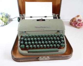 Amazing Condition 1950's Remington Green Quite-Riter Portable Typewriter with Original Case - working - Mad Men